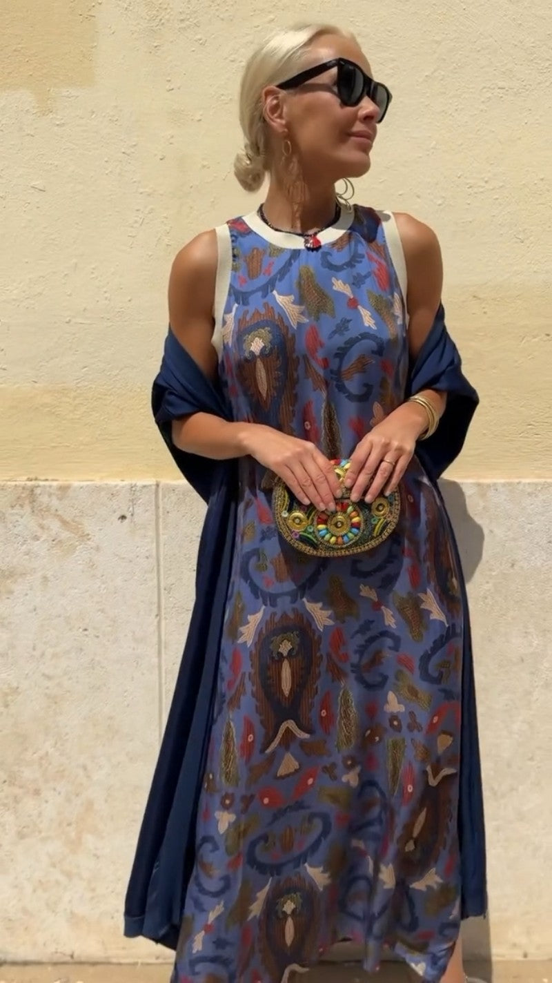 Artemisa | Elegant long dress with matching shawl