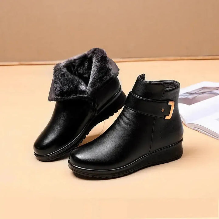 Women's Non-Slip Ankle Boots with Wide Fit