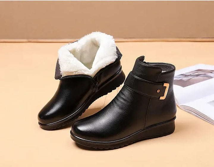 Women's Non-Slip Ankle Boots with Wide Fit