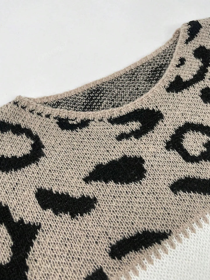 Women's Oversized Knit Sweater with Ribbed Cuffs