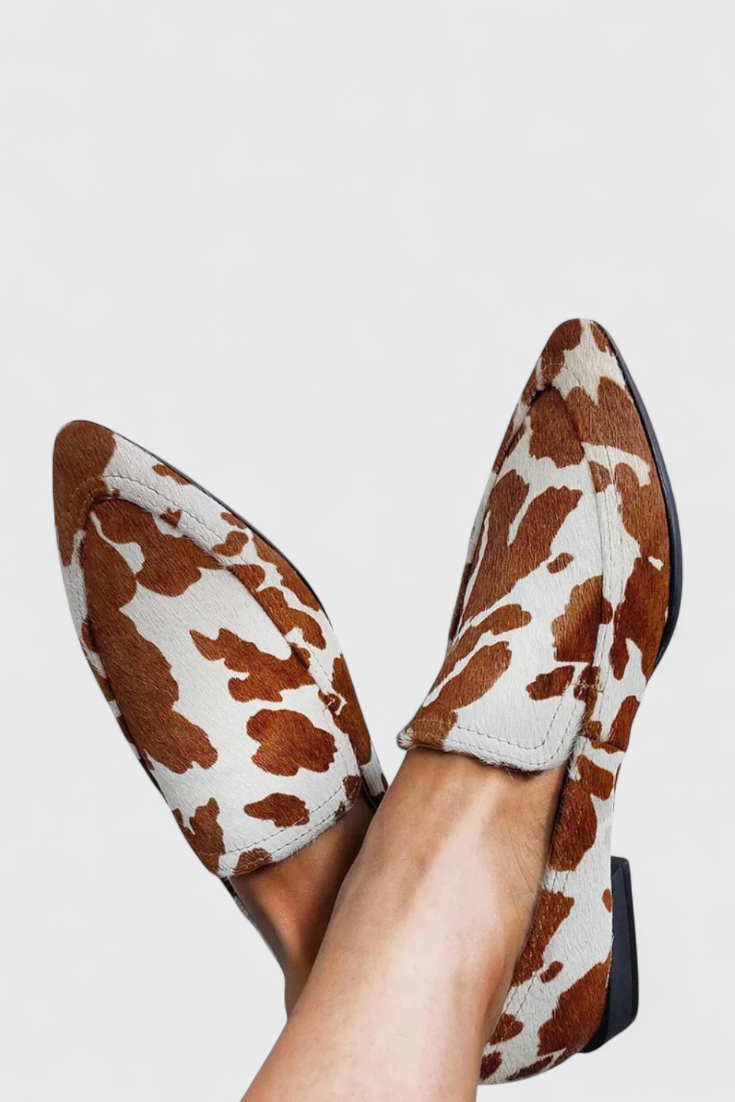 Leather Greece Loafers with Low Heel and Pointed Toe