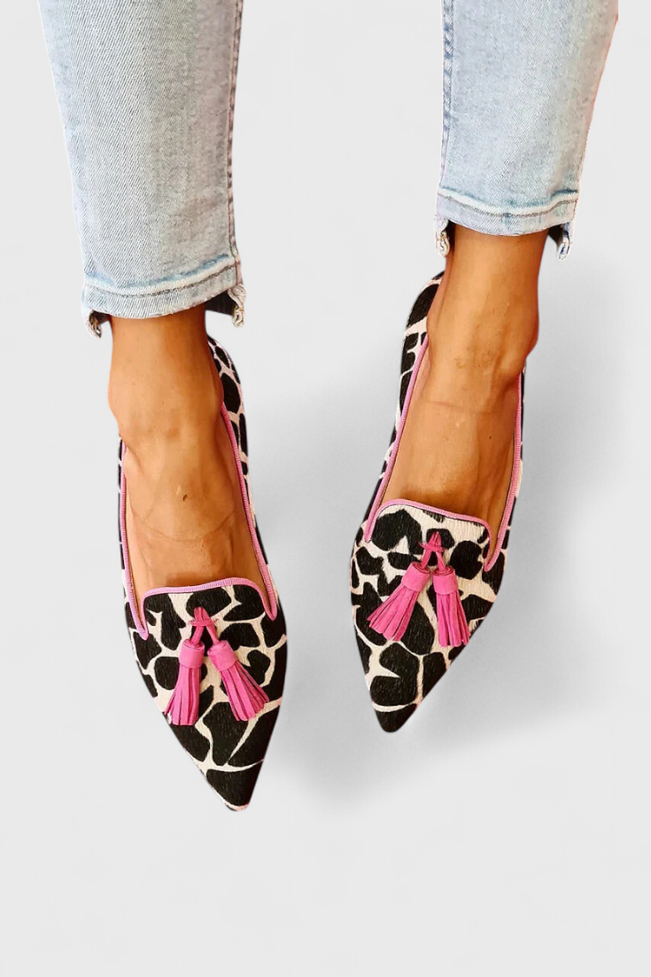 Fermina Elegant Loafers with Pointed Toe and Bicolor Design